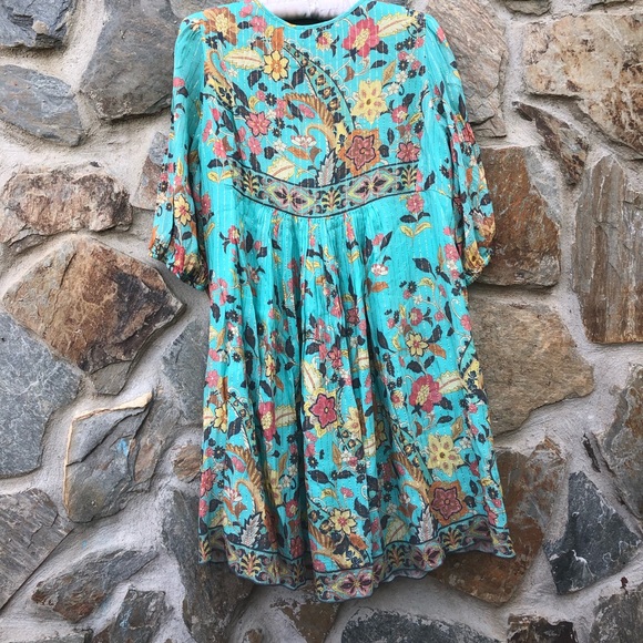 Hendrix - Picture 10 of 14